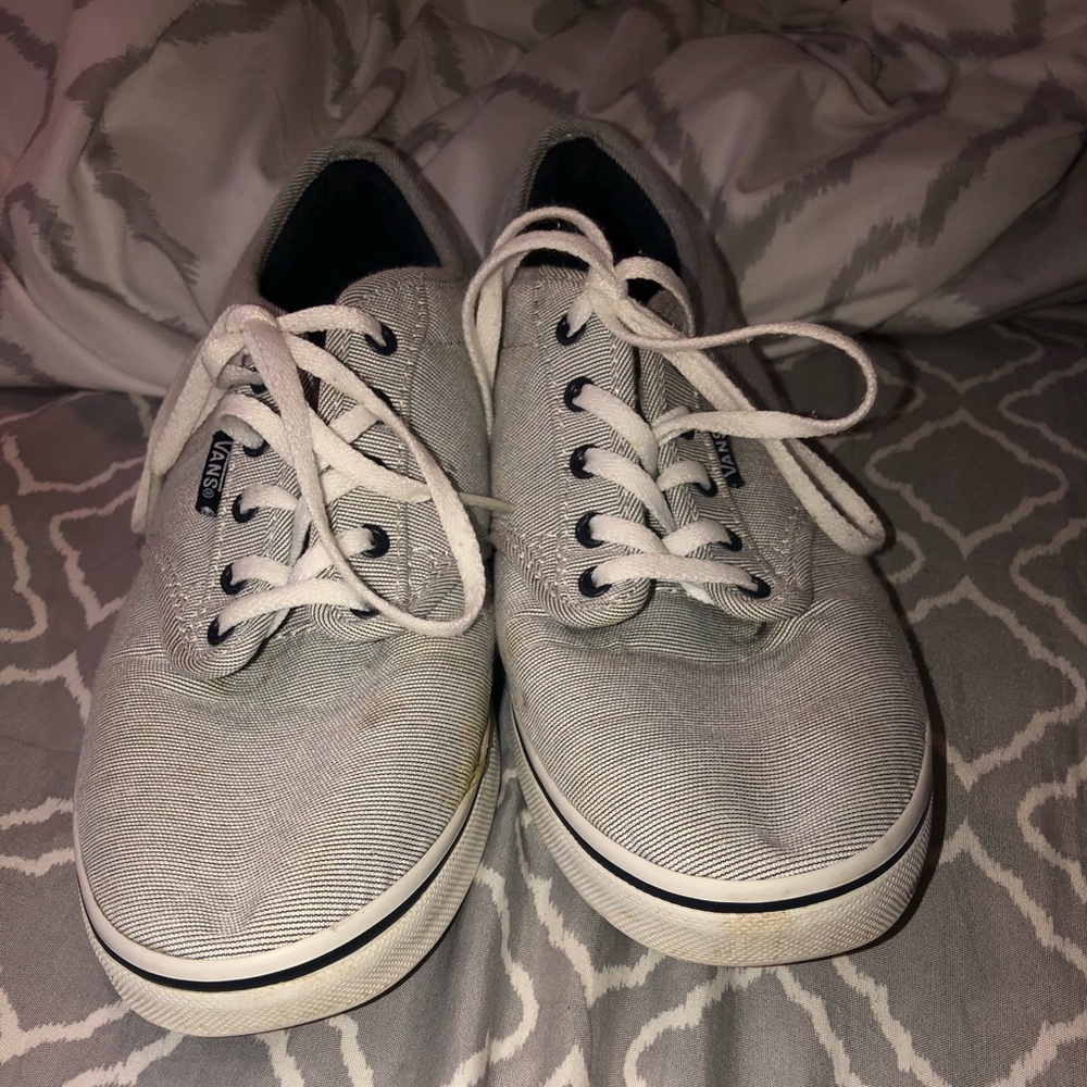 Vans - Picture 2 of 7